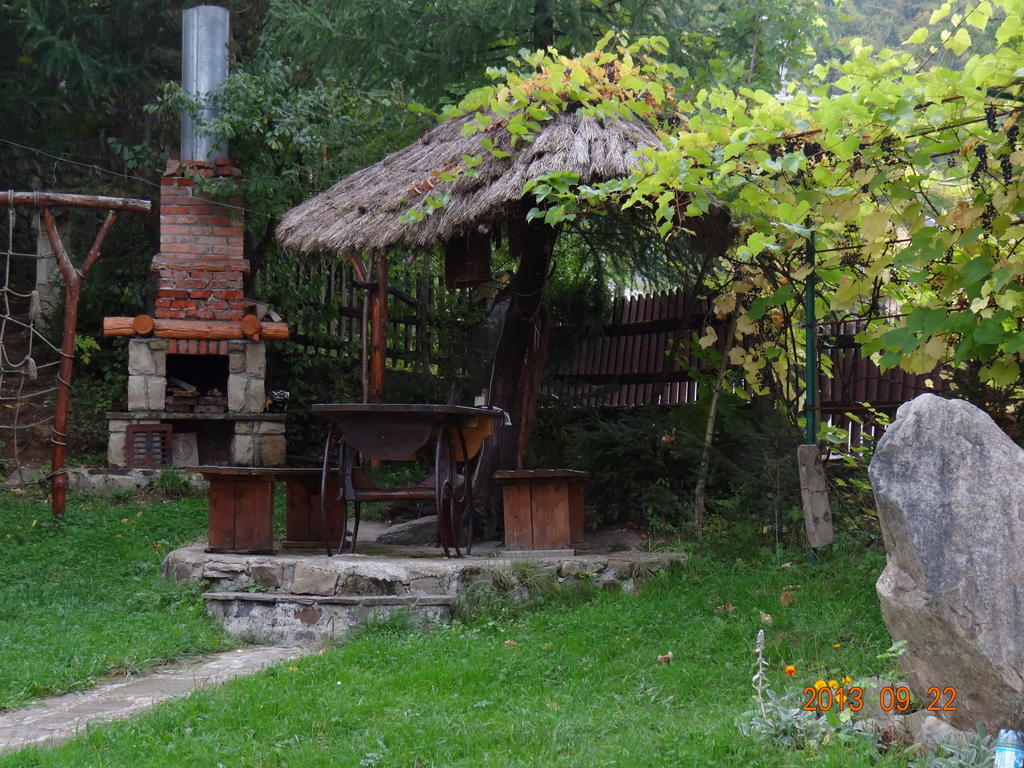 ירמכה Vatra Hotel מראה חיצוני תמונה