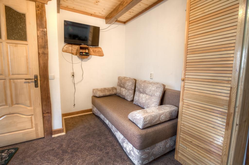 ירמכה Vatra Hotel מראה חיצוני תמונה