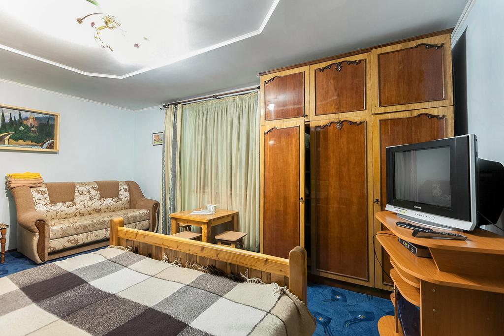 ירמכה Vatra Hotel מראה חיצוני תמונה